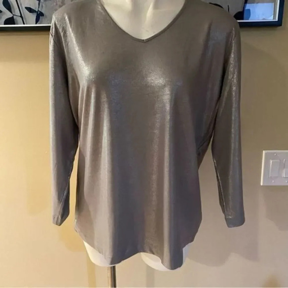 Chico’s Glimmer Silver blouse - Picture 2 of 11